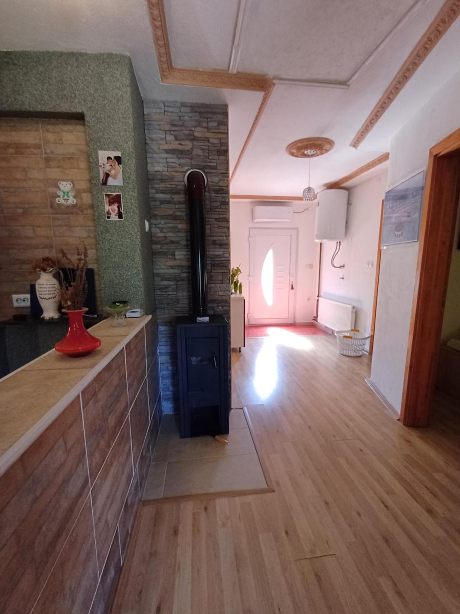 Apartman Denis Una Luzine المظهر الخارجي الصورة