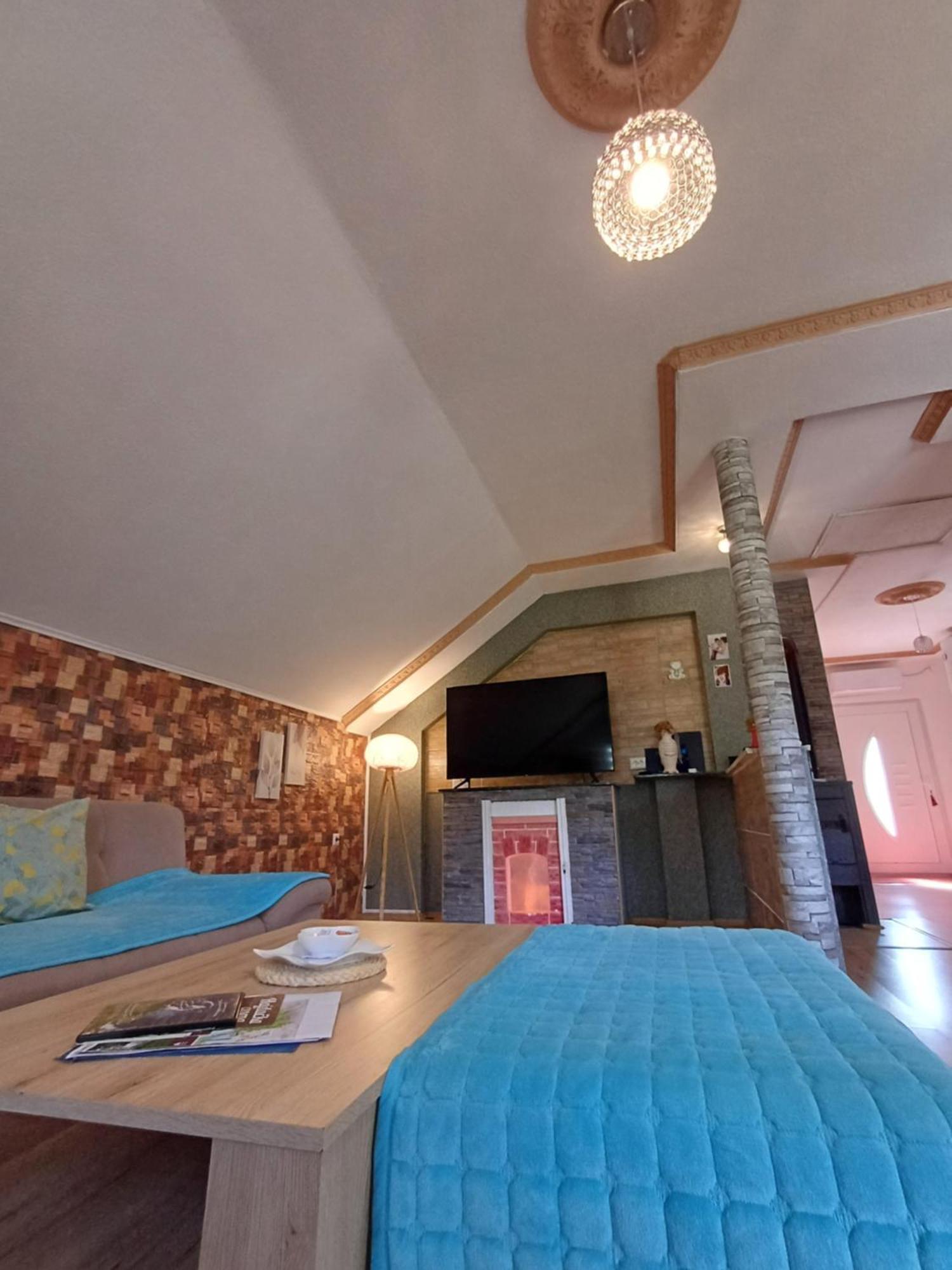 Apartman Denis Una Luzine المظهر الخارجي الصورة